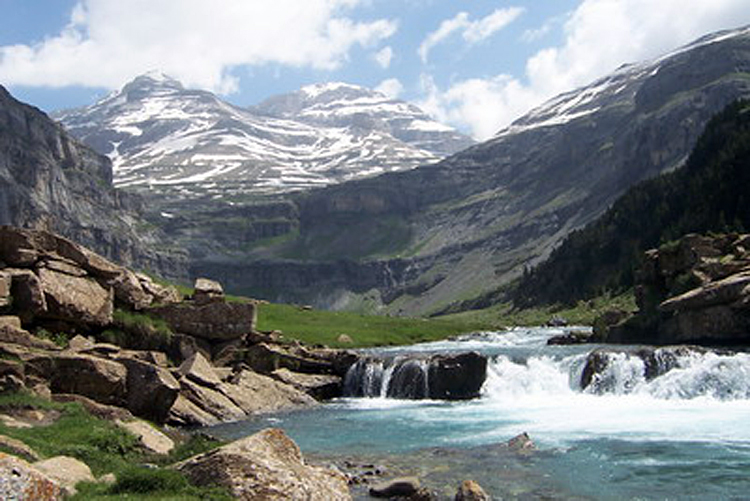 ¿Os gustaría hacer una pequeña escapada a nuestra granja en Pirineos? 